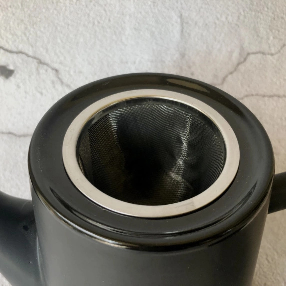 Dzbanek do herbaty zaparzacz ceramiczny czarny 1L